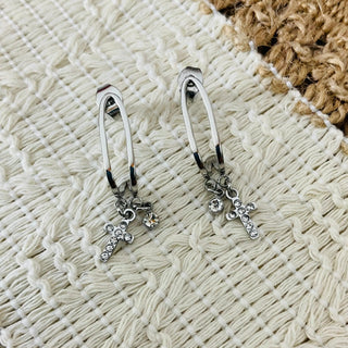 Boucle pampille croix A24 Mahana B