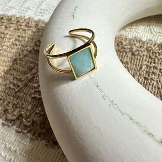 bague pierre carré A94 Mahana B